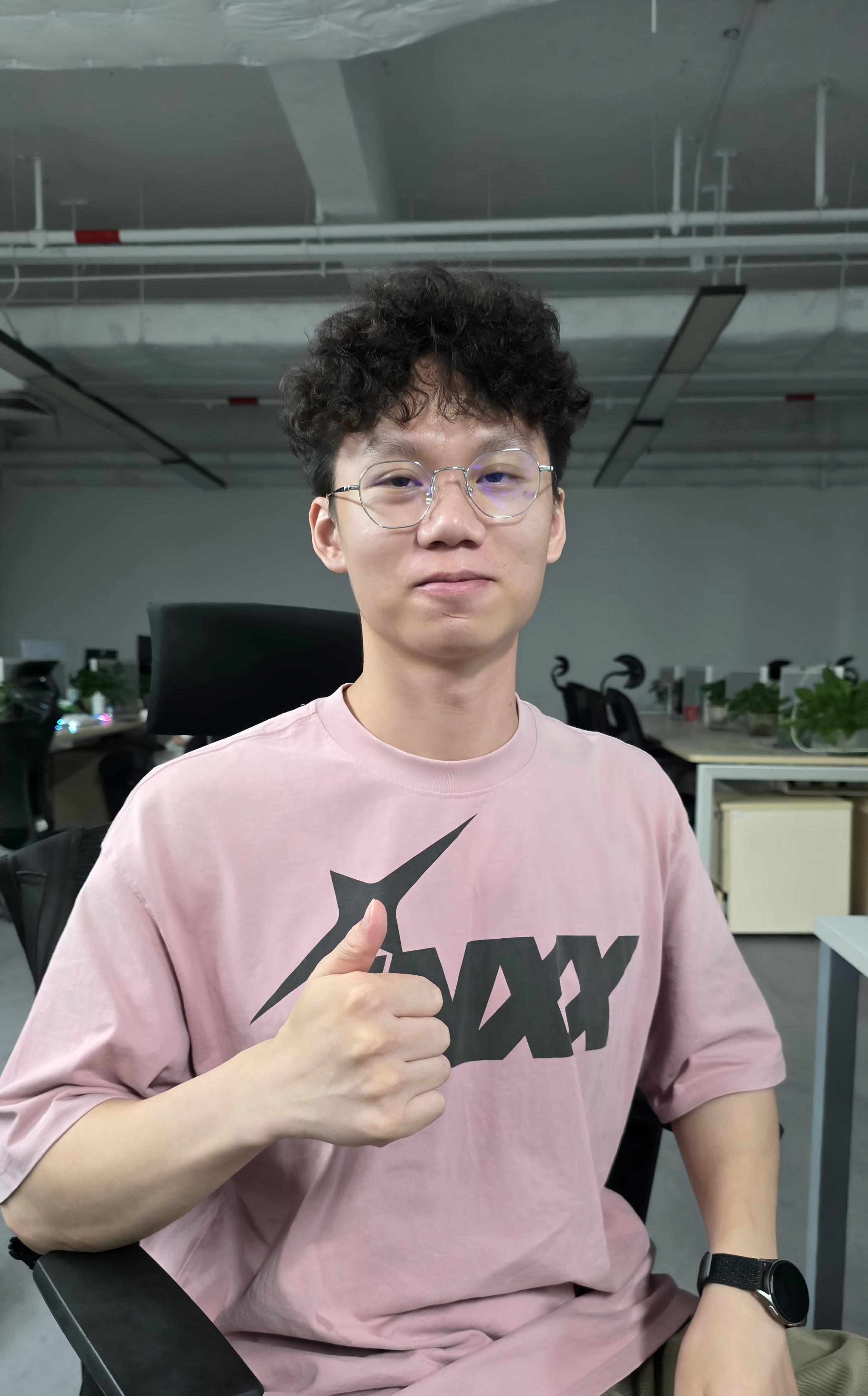 韦志林 头像.jpeg
